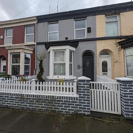 3Bed 2Bath House - Free Parking - Close To Everton & Liverpool Fc- Managed By Chique Properties Ltd Exterior photo