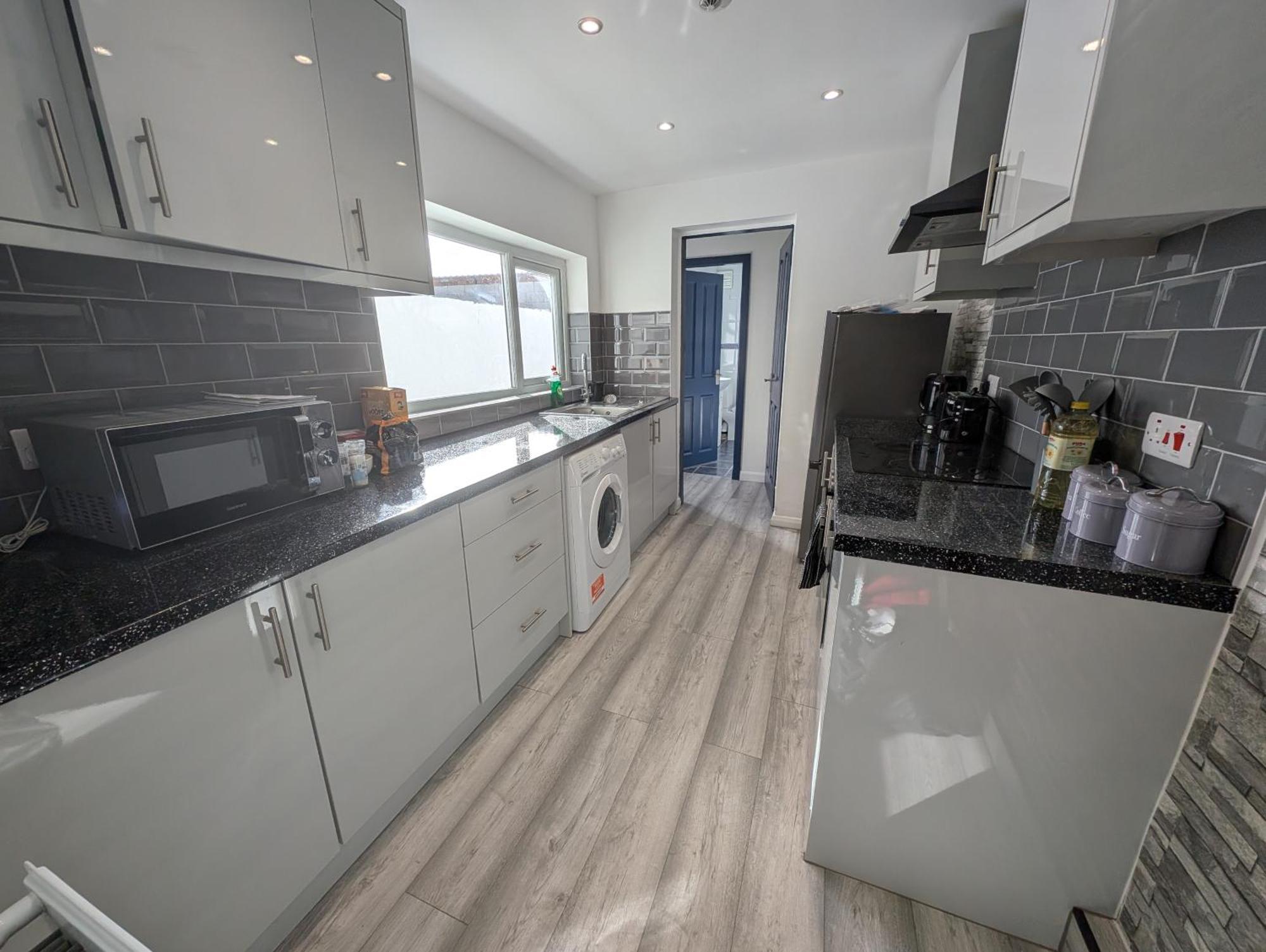 3Bed 2Bath House - Free Parking - Close To Everton & Liverpool Fc- Managed By Chique Properties Ltd Exterior photo