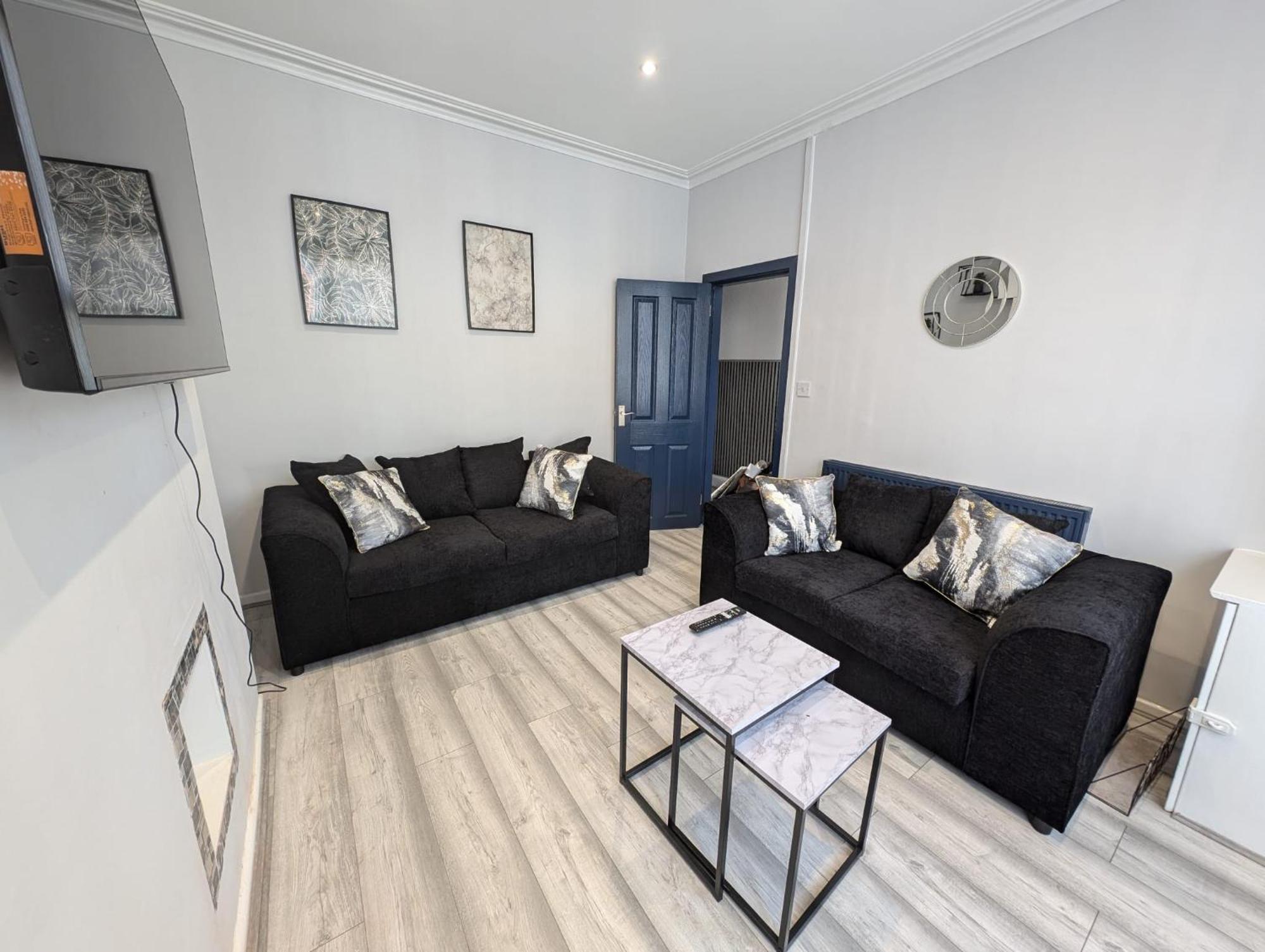 3Bed 2Bath House - Free Parking - Close To Everton & Liverpool Fc- Managed By Chique Properties Ltd Exterior photo
